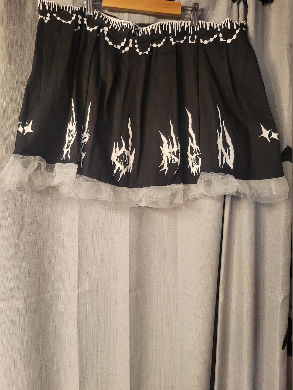 Dolls kill Black and White Printed Skirt